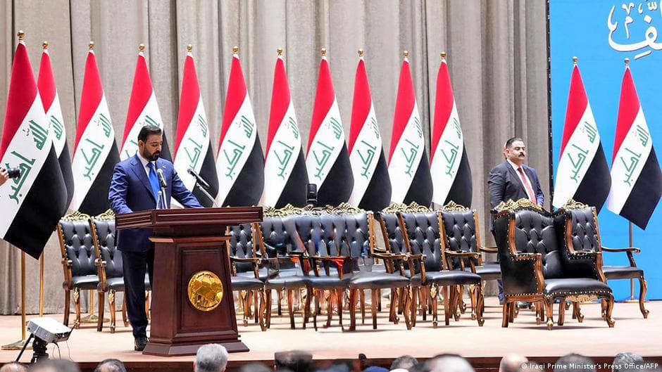 العراق: ما سر التغييرات في مناصب أمنية واقتصادية حساسة؟